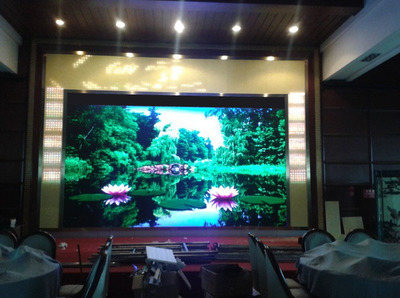 五星级酒店会议室P2.5LED超高清彩色显示屏价格与优势解析